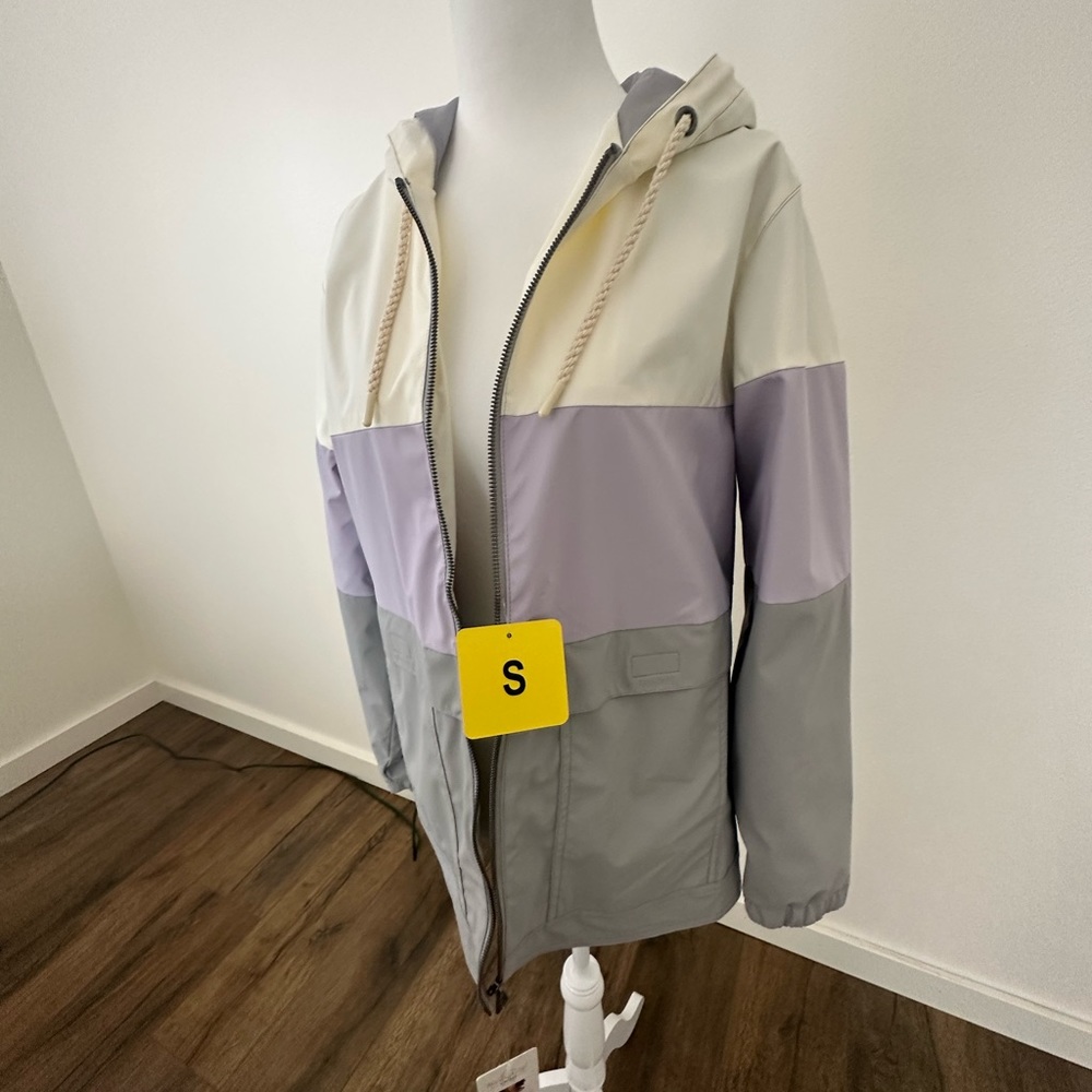 Weatherproof jacket - Picture 2 of 5